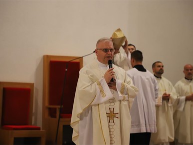 /A/2024/6/G/Biskup Šaško primio desetoricu bogoslova među kandidate Zagrebačke nadbiskupije za sveti red2024 (2).JPG