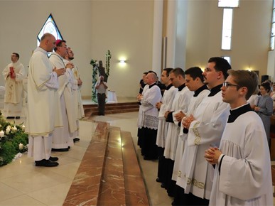 /A/2024/6/G/Biskup Šaško primio desetoricu bogoslova među kandidate Zagrebačke nadbiskupije za sveti red2024 (4).JPG