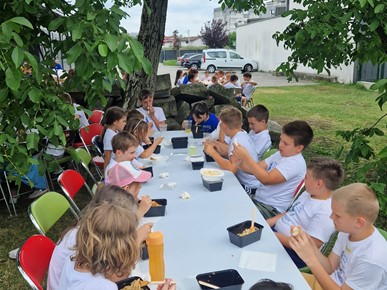 /A/2024/6/G/Održan Terezijaner, duhovno-sportski oratorij u Župi sv. Terezije od Djeteta Isusa (6).jpg