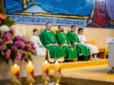 /A/2024/6/H/240626-StingMladiFest (8).JPG