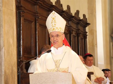 /A/2024/7/B/Biskup Ivan Milovan proslavio dijamantni svećenički jubilej (13).JPG