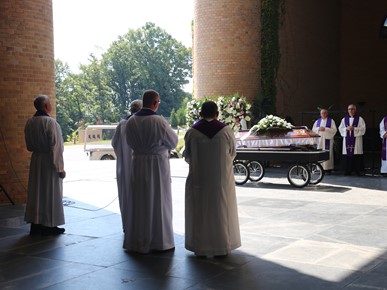 /A/2024/7/C/Sprovod s Barbara M Cindori (10).JPG