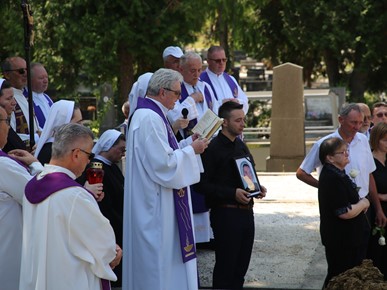 /A/2024/7/C/Sprovod s Barbara M Cindori (16).JPG