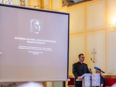 /A/2024/7/D/Obilježena 60. obljetnica smrti preč. Josipa Vranekovića (1).JPG