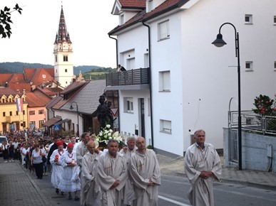 /A/2024/7/D/Procesijom do Vinskog Vrha počela proslava svetkovine Majke Božje Bistričke (1).jpg