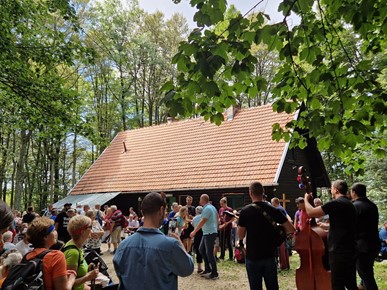 /A/2024/7/D/Proštenje na Sljemenu i završetak proslave obljetnica 90 godina posvete kapelice i 60 godina osnutka sljemenske Župe (1).jpg