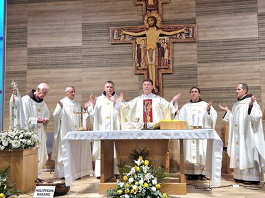 /A/2024/8/A/Biskup Šaško predvodio proslavu 27. obljetnice djelovanja Kuće susreta Tabor2024 (4).jpg