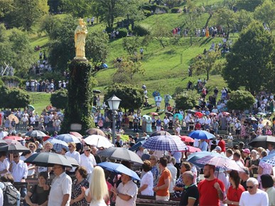 /A/2024/8/B/Nadbiskup Kutleša predvodio proslavu svetkovine Velike Gospe u Mariji Bistrici2024 (3).JPG