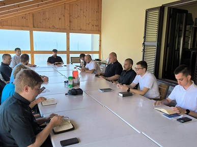 /A/2024/8/C/​Duhovno-formativni susret bogoslova Zagrebačke nadbiskupije u Malom Lošinju (1).jpg