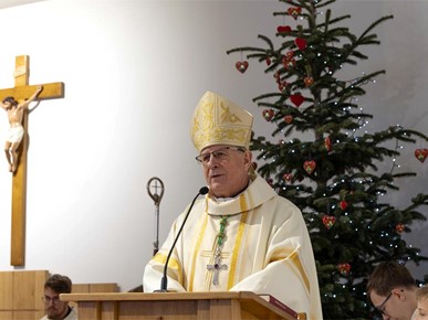 /A/2025/1/A/Biskup Gorski ​krstio šesto dijete u obitelji Andrić25 (3).JPG