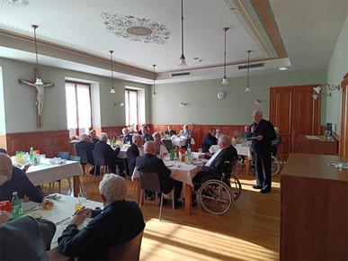 /A/2025/1/A/Božićno i novogodišnje čestitanje u Svećeničkom domu sv. Josipa (1).jpeg