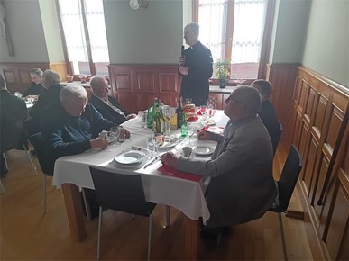 /A/2025/1/A/Božićno i novogodišnje čestitanje u Svećeničkom domu sv. Josipa (4).jpeg