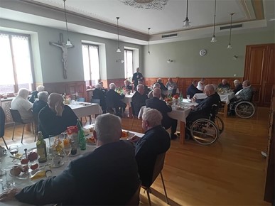 /A/2025/1/A/Božićno i novogodišnje čestitanje u Svećeničkom domu sv. Josipa (5).jpeg