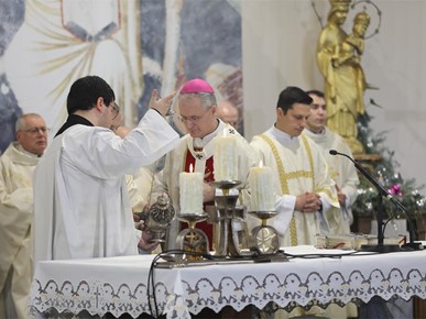 /A/2025/1/A/Nadbiskup Dražen Kutleša predvodio misno slavlje svetkovine Bogojavljenja (2).JPG