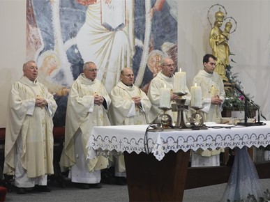 /A/2025/1/A/Nadbiskup Dražen Kutleša predvodio misno slavlje svetkovine Bogojavljenja (3).JPG