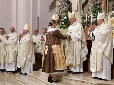 /A/2025/10/D/Biskup Gorski predvodio euharistijsko slavlje svetkovine sv. Terezije Avilske, zaštitnice požeške katedrale (10).jpg