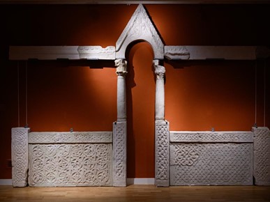 /A/2025/10/D/Otvorena izložba U početku bijaše kraljevstvo u Galeriji Klovićevi dvori (15).jpg