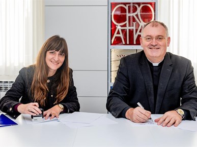 /A/2025/10/D/Potpisan Ugovor o izvođenju konstrukcijske obnove župne crkve na Dubovcu (2).jpg