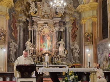 /A/2025/10/F/U župnoj crkvi sv. Ivana Krstitelja na Novoj Vesi proslavljen spomendan bl. Karla Habsburškog (1).jpeg