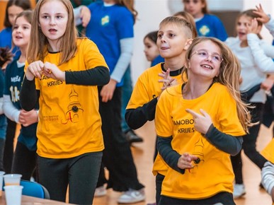 /A/2025/10/G/251026-JZvon (81).jpg