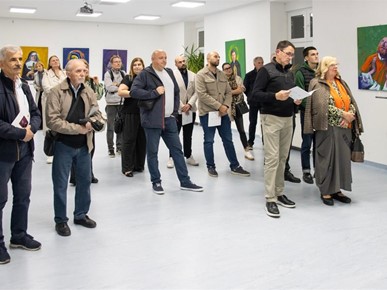 /A/2025/10/G/Izložba Hrvatski sveci i blaženici u našem narodu otvorena u Sesvetama (2).jpg