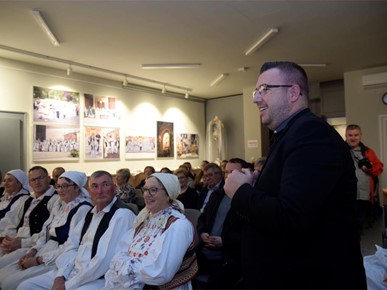 /A/2025/10/G/Predstavljanje fotomonografije (4).JPG