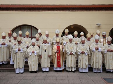 /A/2025/10/Kardinalova zlatna misa/251020 Zlatna misa (42).JPG