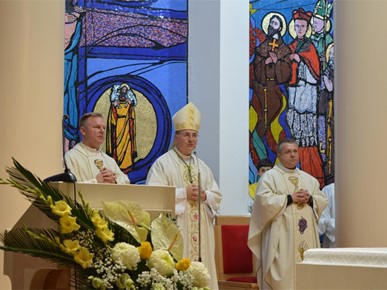 /A/2025/11/A/Biskup Šaško predvodio slavlje župne svetkovine Svih svetih u Sesvetama (13).JPG