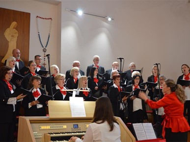 /A/2025/11/A/Biskup Šaško predvodio slavlje župne svetkovine Svih svetih u Sesvetama (4).JPG