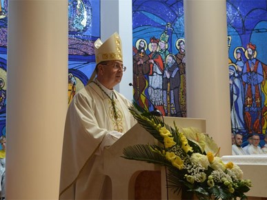 /A/2025/11/A/Biskup Šaško predvodio slavlje župne svetkovine Svih svetih u Sesvetama (6).JPG