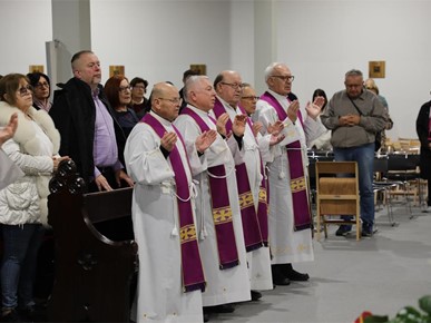 /A/2025/11/A/Slavljena misa za pokojne katedralne služitelje (11).JPG