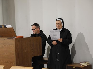 /A/2025/11/A/Slavljena misa za pokojne katedralne služitelje (8).JPG