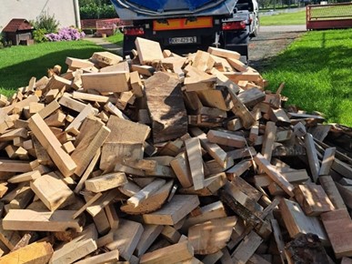 /A/2025/11/B/Akcija župnog Caritasa u Župi sv. Jelene Križarice u Zaboku (1).jpeg