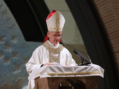 /A/2025/11/C/Nadbiskup Kutleša predvodio misno slavlje povodom 50. obljetnice Župe Duha Svetoga i 25. obljetnice posvete zavjetne crkve Sveta Mati Slobode na Jarunu (11).JPG