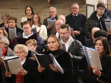 /A/2025/11/C/Nadbiskup Kutleša predvodio misno slavlje povodom 50. obljetnice Župe Duha Svetoga i 25. obljetnice posvete zavjetne crkve Sveta Mati Slobode na Jarunu (27).JPG