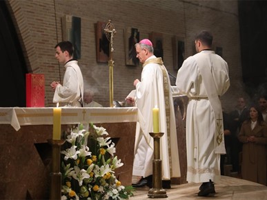 /A/2025/11/C/Nadbiskup Kutleša predvodio misno slavlje povodom 50. obljetnice Župe Duha Svetoga i 25. obljetnice posvete zavjetne crkve Sveta Mati Slobode na Jarunu (4).JPG