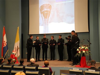 /A/2025/11/C/Održana akademija Srce i riječ za Vukovar u zagrebačkoj Bogosloviji (6).JPG