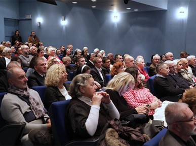 /A/2025/11/D/Predstavljen zbornik Dijalogom i suradnjom do svakog čovjeka dobre volje u čast prof. dr. sc. Stjepana Balobana (14).JPG