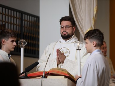 /A/2025/11/E/Kardinal Bozanić predvodio misno slavlje svetkovine Krista Kralja (12).JPG