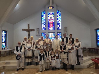 /A/2025/11/F/Krist Kralj - narodne nošnje.jpg