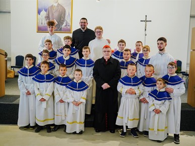 /A/2025/11/G/Kardinal Bozanić blagoslovio oltar u bogoslužnom prostoru Župe bl. Ivana Merza u Španskom (38).jpg