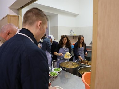 /A/2025/11/Nadbiskup Kutleša - Svjetski dan siromaha/251116 Svjetski dan siromaha Jukiceva (27).JPG