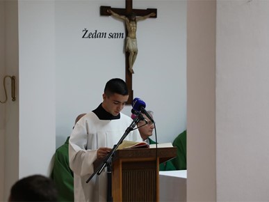 /A/2025/11/Nadbiskup Kutleša - Svjetski dan siromaha/251116 Svjetski dan siromaha Jukiceva (8).JPG