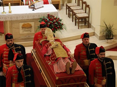 /A/2025/11/Prijenos relikvija/Relikvije bl. Alojzija Stepinca u Kerestincu (8).jpg