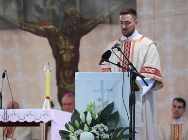 /A/2025/11/Svi sveti na Mirogoju/251101 Svi sveti (17).JPG