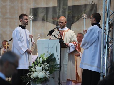 /A/2025/11/Svi sveti na Mirogoju/251101 Svi sveti (20).JPG