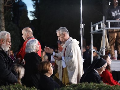 /A/2025/11/Svi sveti na Mirogoju/251101 Svi sveti_Mirogoj (38).JPG