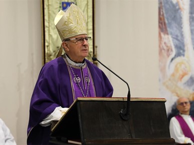 /A/2025/12/B/Devet kandidata Zagrebačke nadbiskupije za trajni đakonat postavljeno u službu lektora (17).JPG