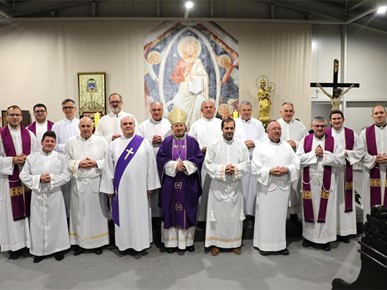 /A/2025/12/B/Devet kandidata Zagrebačke nadbiskupije za trajni đakonat postavljeno u službu lektora (38).JPG