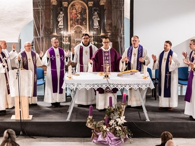 /A/2025/12/B/Vlč. Jakov Rađa predvodio misno slavlje četvrtog dana Pučkih misija Karlovačkog dekanata (1).jpg